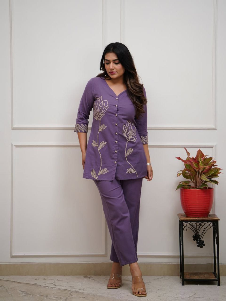 Women’s Lavender Embroidered Cotton Blend Kurti Pant Co-Ord Set