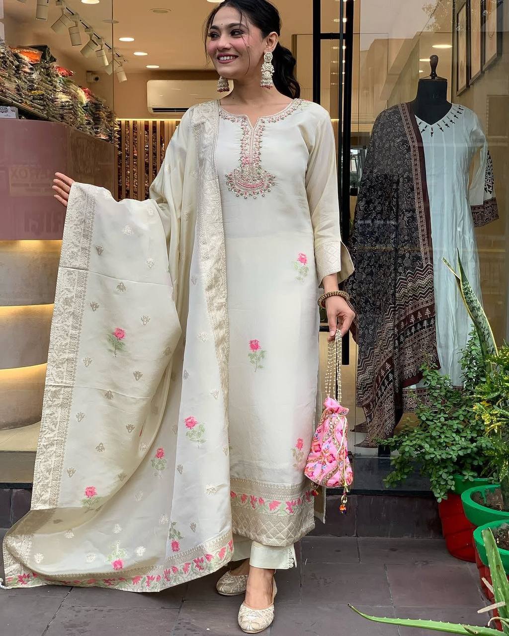 Off-White Designer Kurta Pent And Dupatta Set