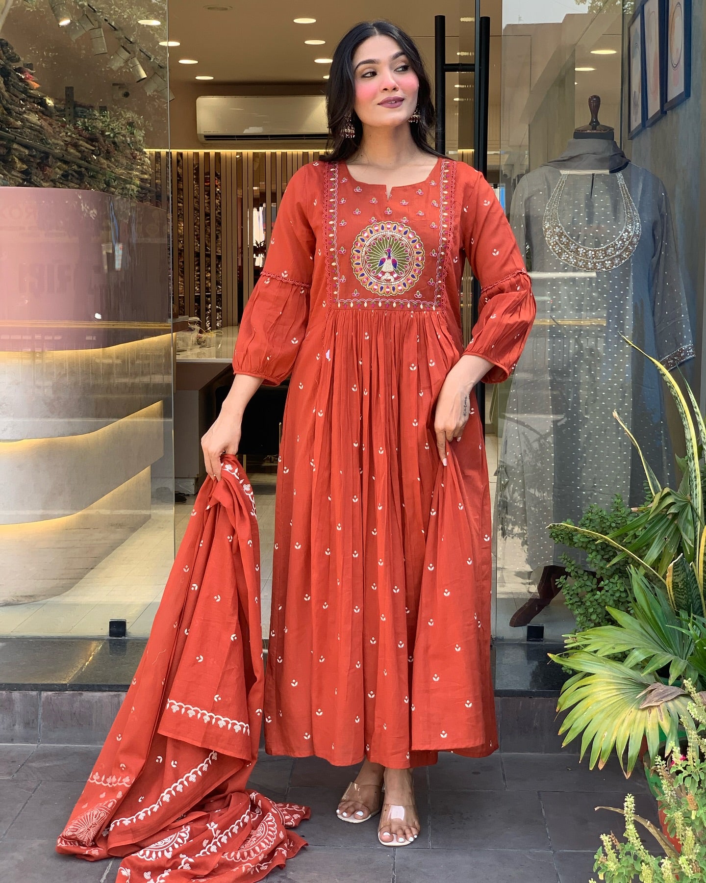 Women Embroidered Cotton Suit Set