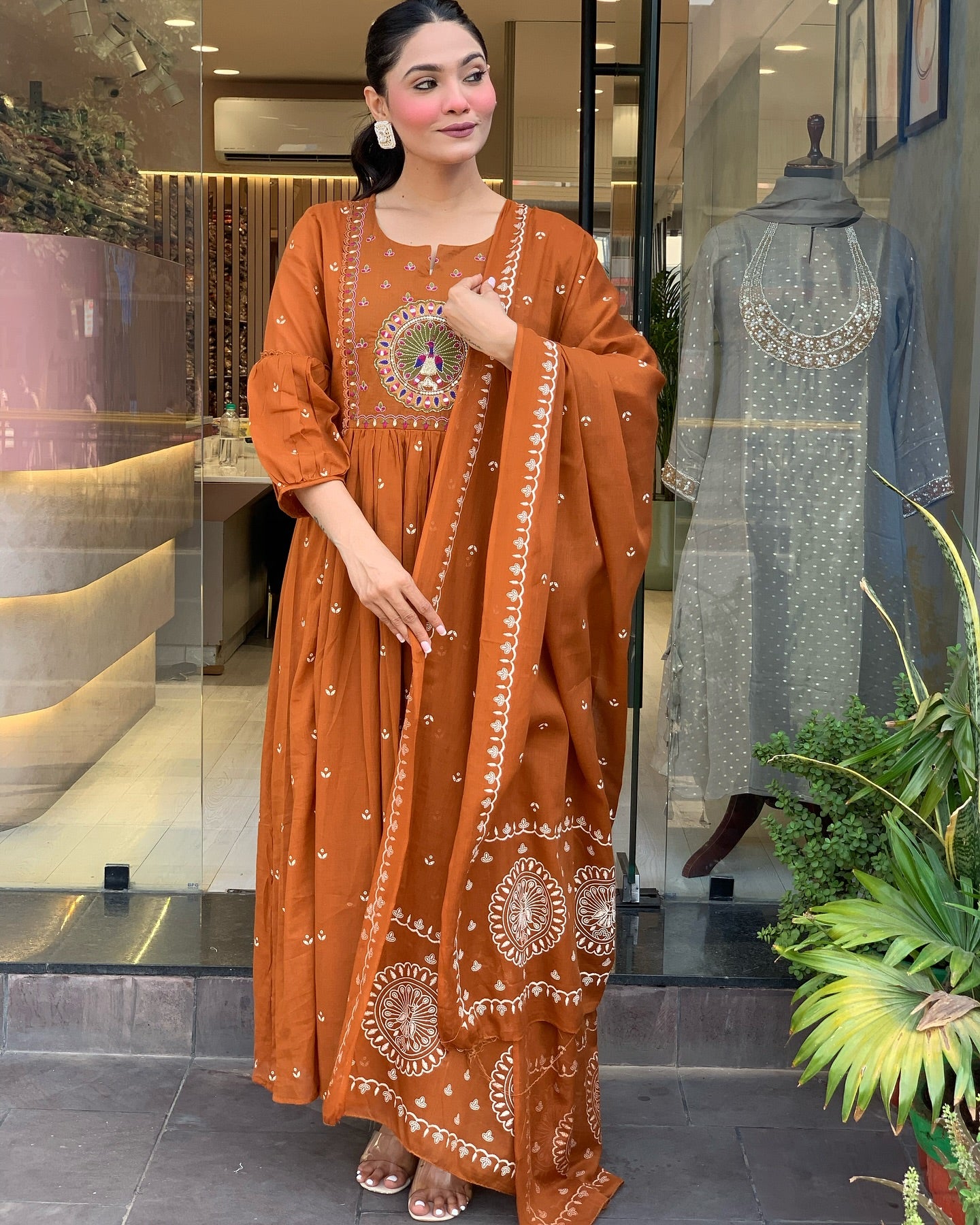 Women Embroidered Cotton Suit Set