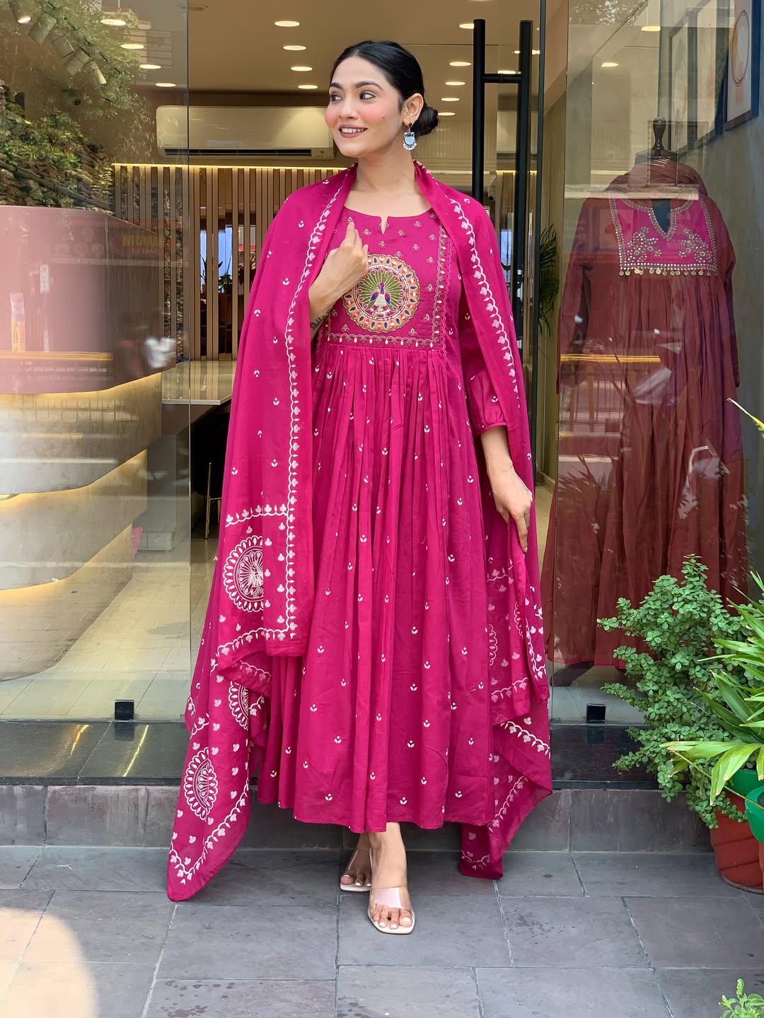 Women Embroidered Cotton Suit Set