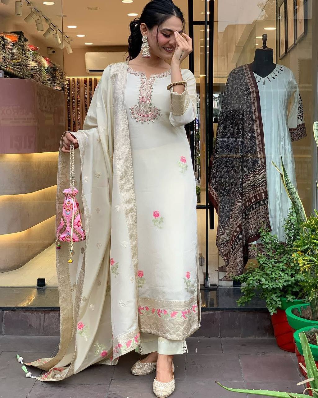 Off-White Designer Kurta Pent And Dupatta Set