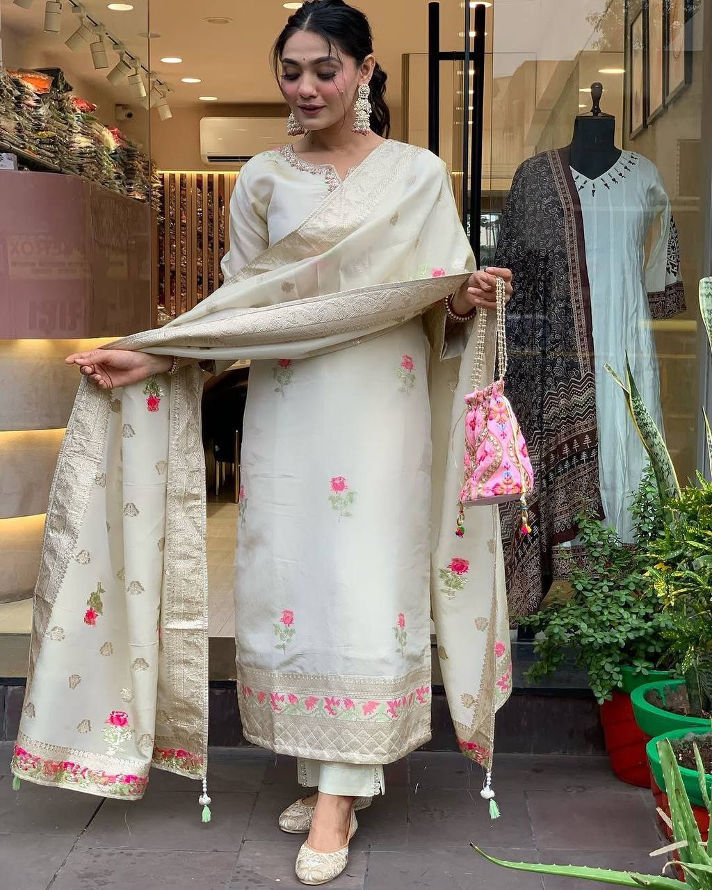 Off-White Designer Kurta Pent And Dupatta Set