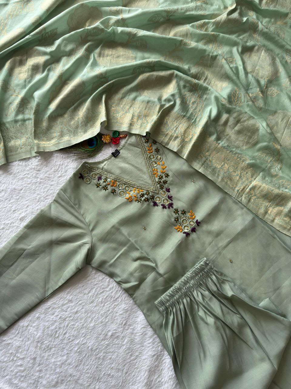 New Designers Kurta Pent Dupatta Set