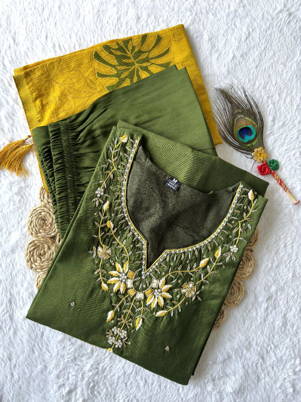 New Designers Kurta Pent Dupatta Set